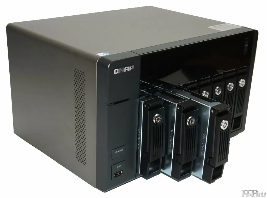 QNAP TS-869 Pro 