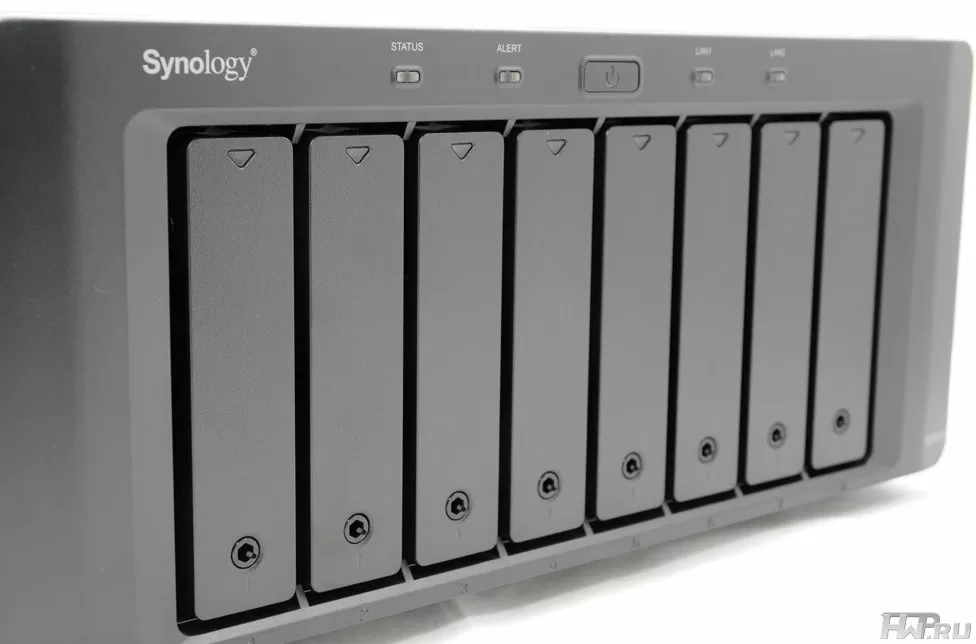  Synology File Server DS1812+ 