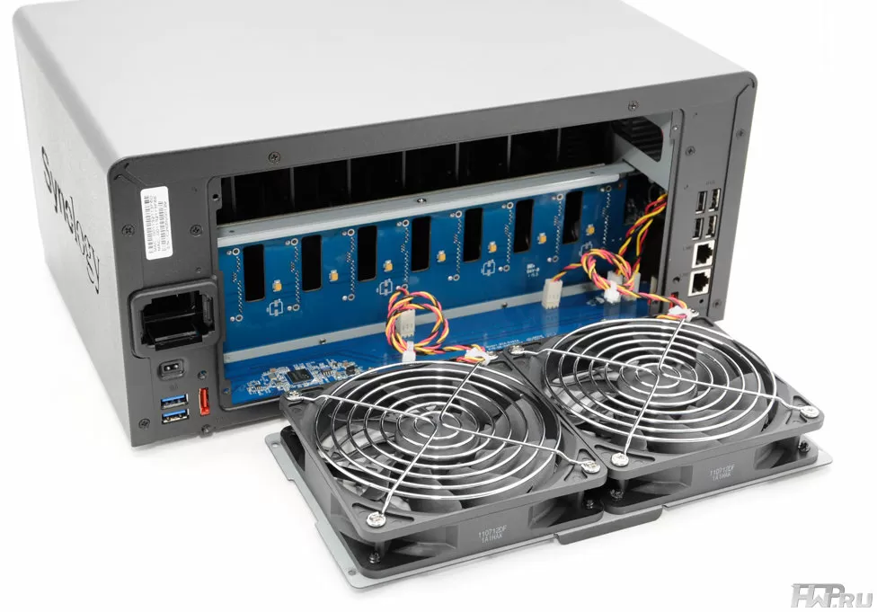  Synology File Server DS1812+ 