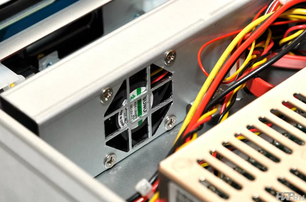  Thecus motherboard 1U4200XXX 