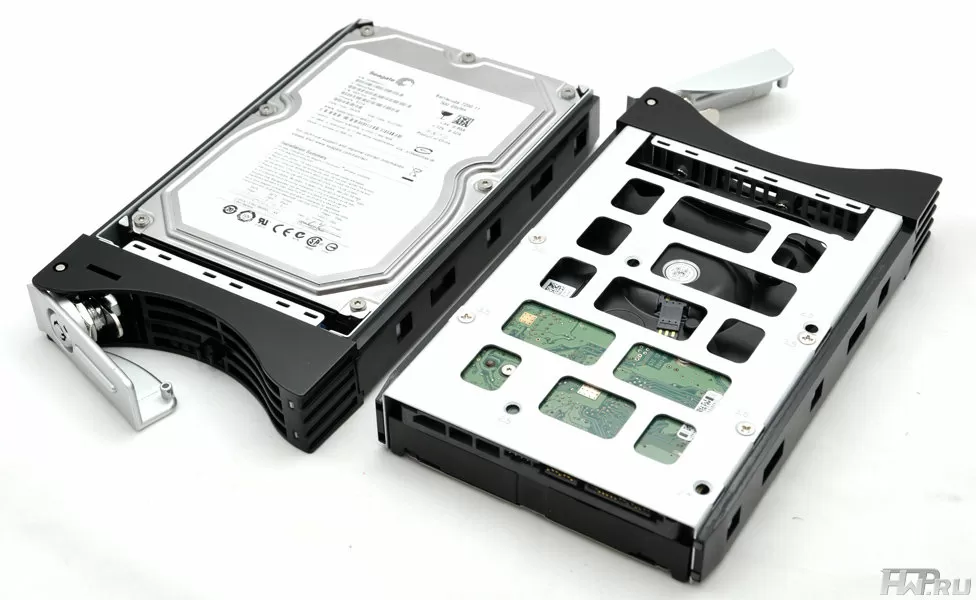 Thecus N5200XXX hard drive trays